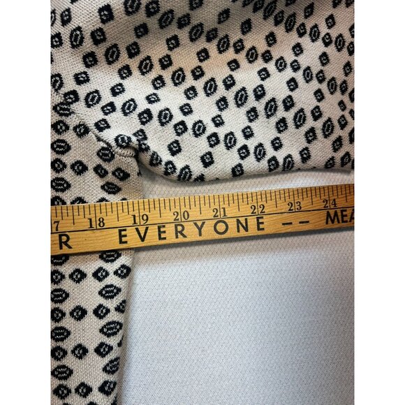 Just Taylor Women's Fitted Midi Sweater Dress Knit Ruffle Hem Size XL Beige Geo - Picture 9 of 12